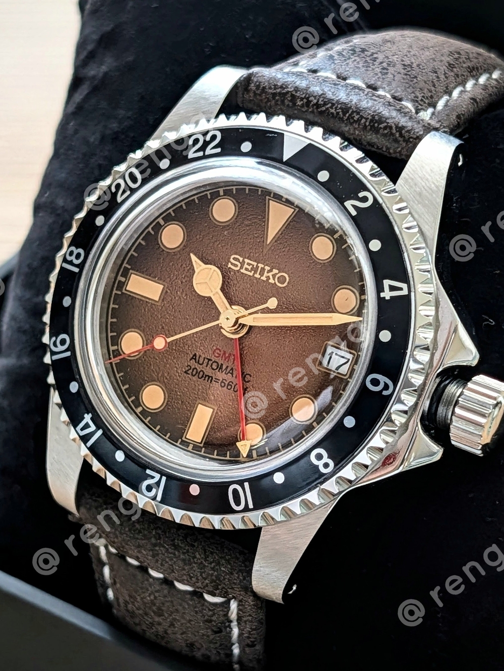 Seiko Vintage Brown Dial GMT Automatic Mod Watch with Black Bezel 24jewels
